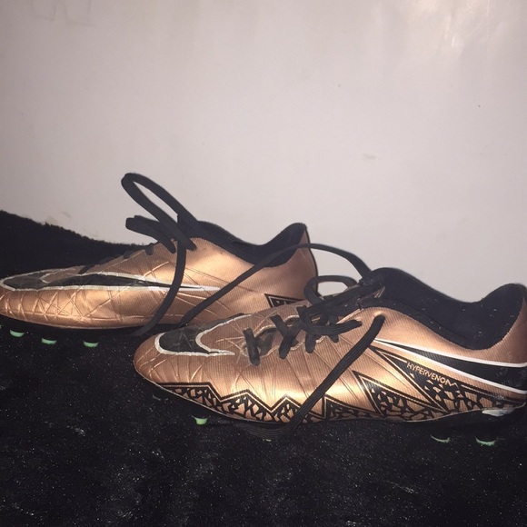 Soccer Cleats - Picture 1 of 2